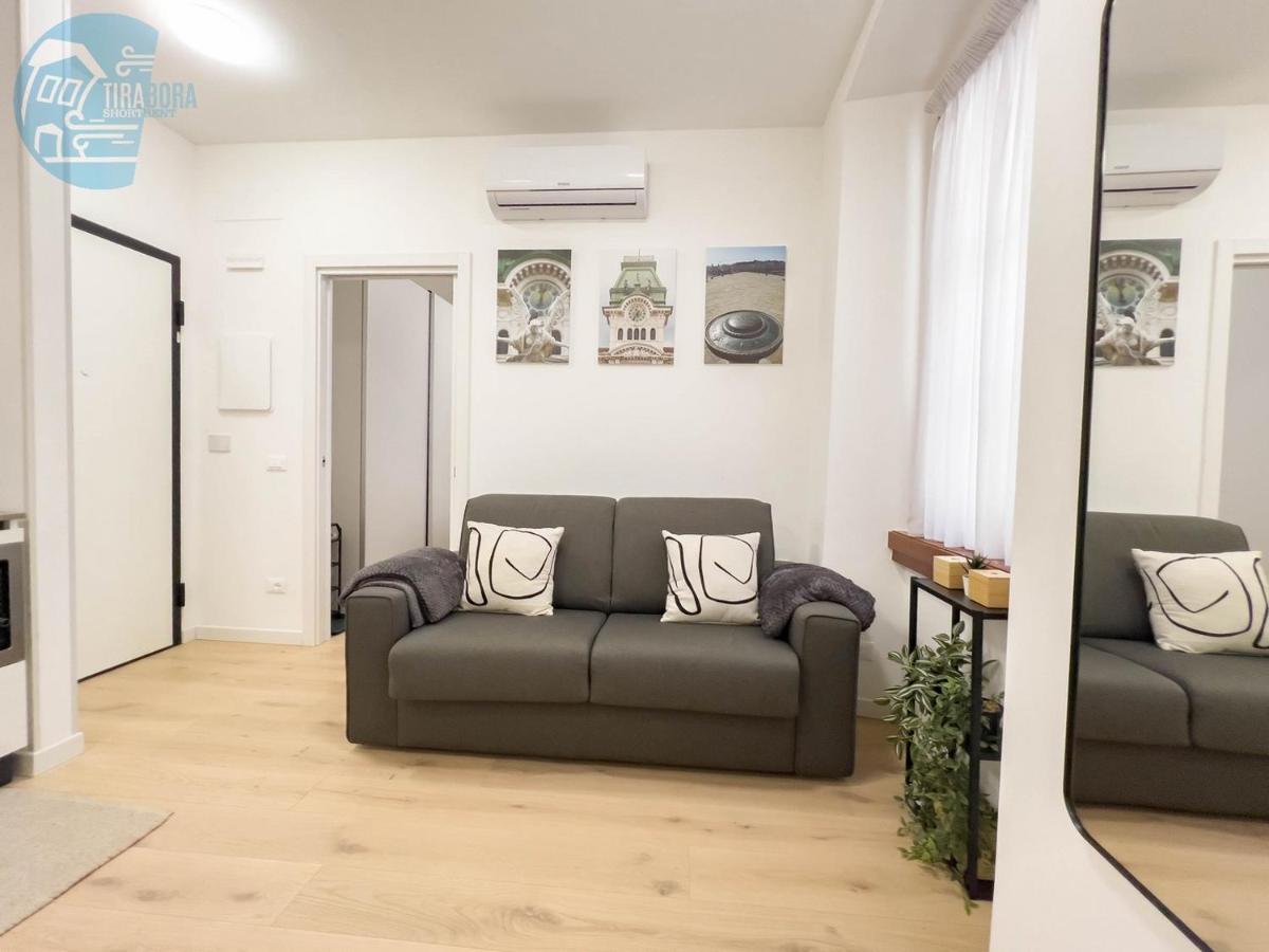 Piazza Della Borsa 3C Tirabora Short Rent Leilighet Trieste Eksteriør bilde