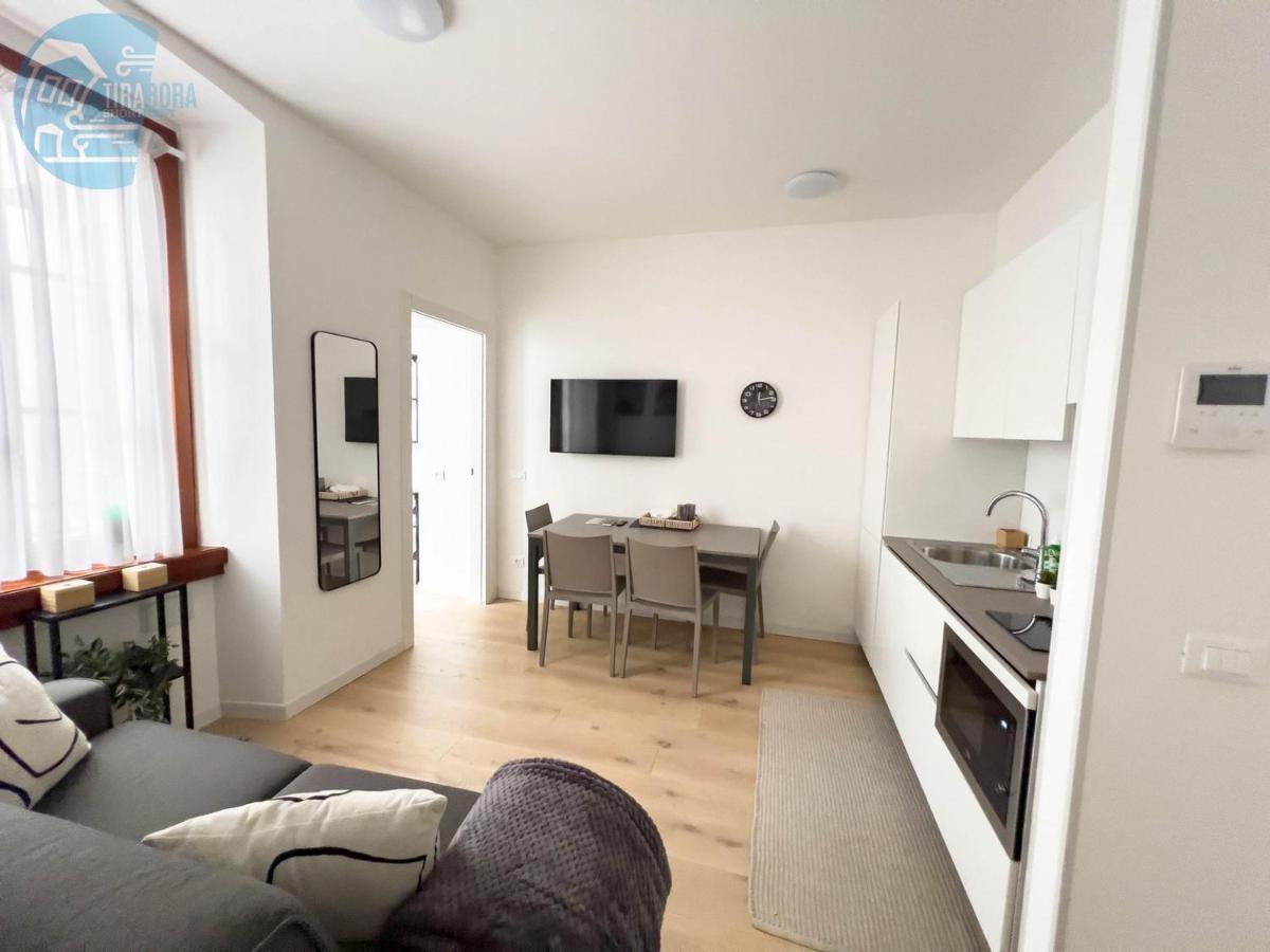 Piazza Della Borsa 3C Tirabora Short Rent Leilighet Trieste Eksteriør bilde